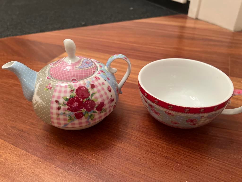 Theepot met kopje, Huis en Inrichting, Keuken | Servies, Keramiek, Nieuw, Ophalen of Verzenden, Overige stijlen