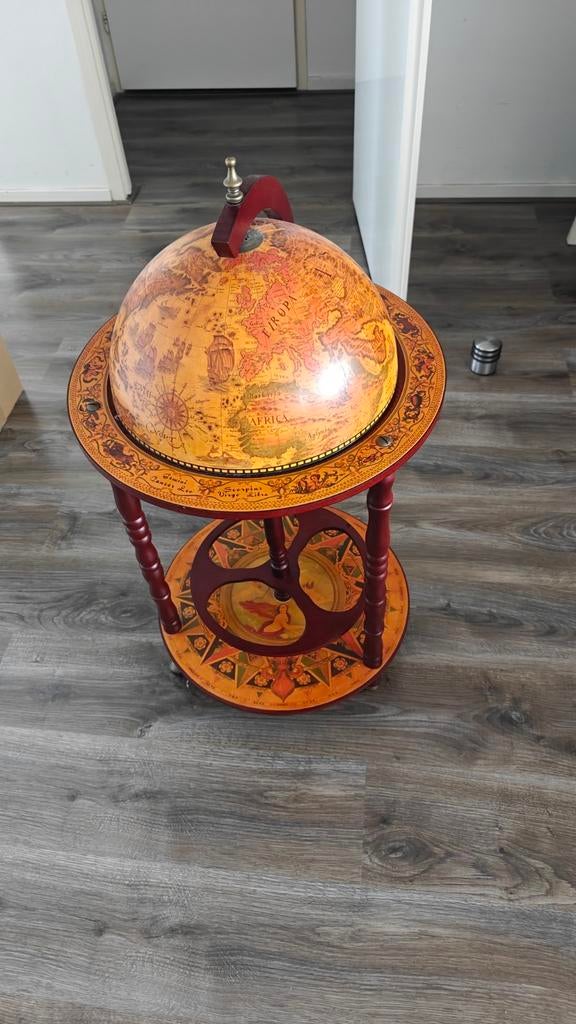 Antieke wereldbol bar, globe bar, Ophalen, Gebruikt