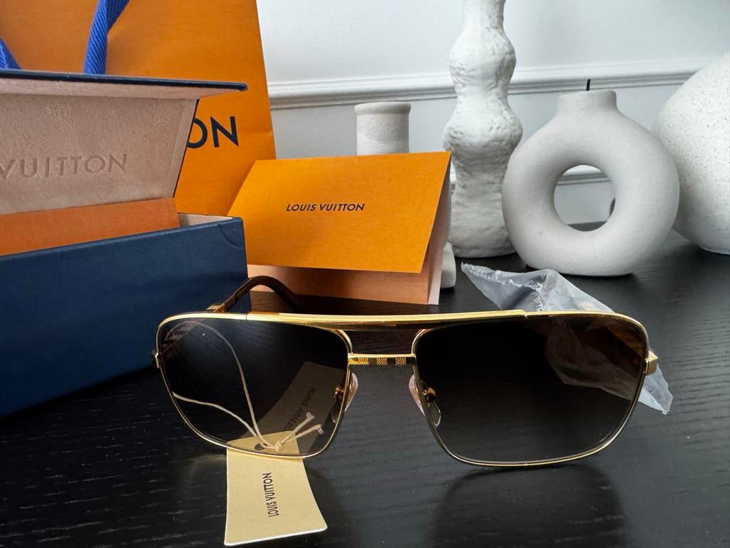 Louis Vuitton Zonnebril - Nieuw met doos en papieren, Overige merken, Zonnebril, Bruin, Nieuw