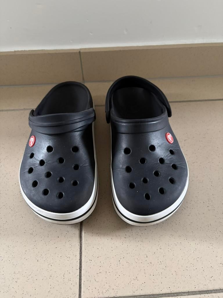 CROCS z.g.a.n., Kleding | Dames, Schoenen, Ophalen of Verzenden, Zo goed als nieuw, Zwart