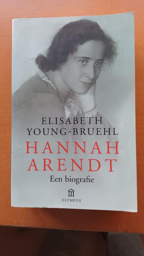 Elisabeth Young-Bruehl  - Hannah Arendt 2x, Boeken, Wetenschap, Zo goed als nieuw, Ophalen of Verzenden, Elisabeth Young-Bruehl