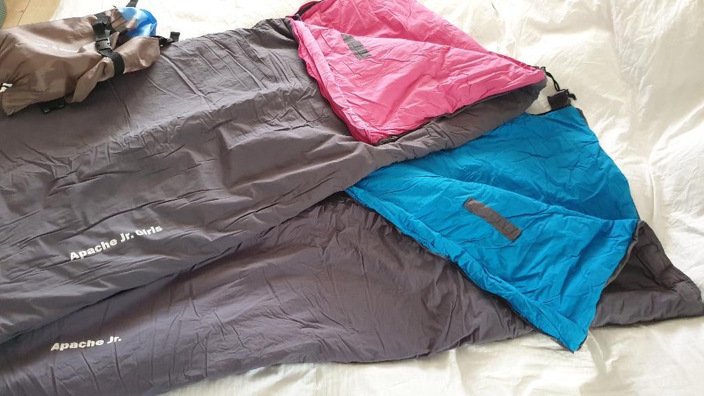Kinderslaapzakken Blauw en Roze, Ophalen, Gebruikt, 100 cm of meer, Slaapzak