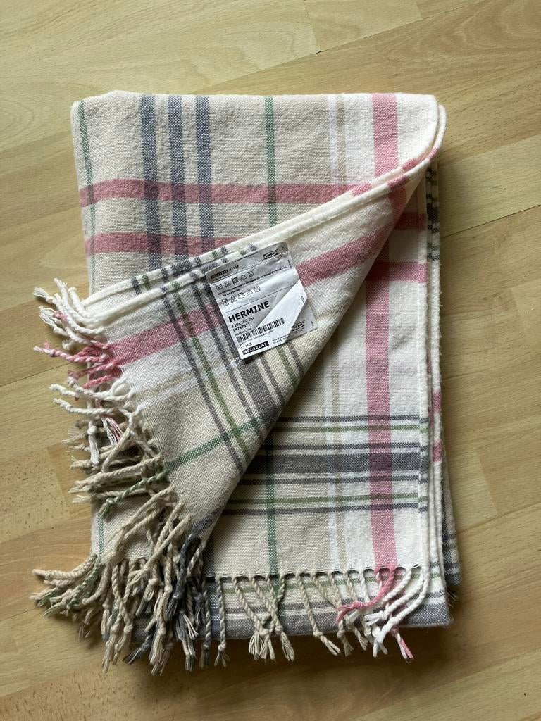 Ikea Hermine plaid in pasteltinten 1.20 x 1.80 m izgs, Huis en Inrichting, Woonaccessoires | Plaids en Woondekens, Ophalen of Verzenden