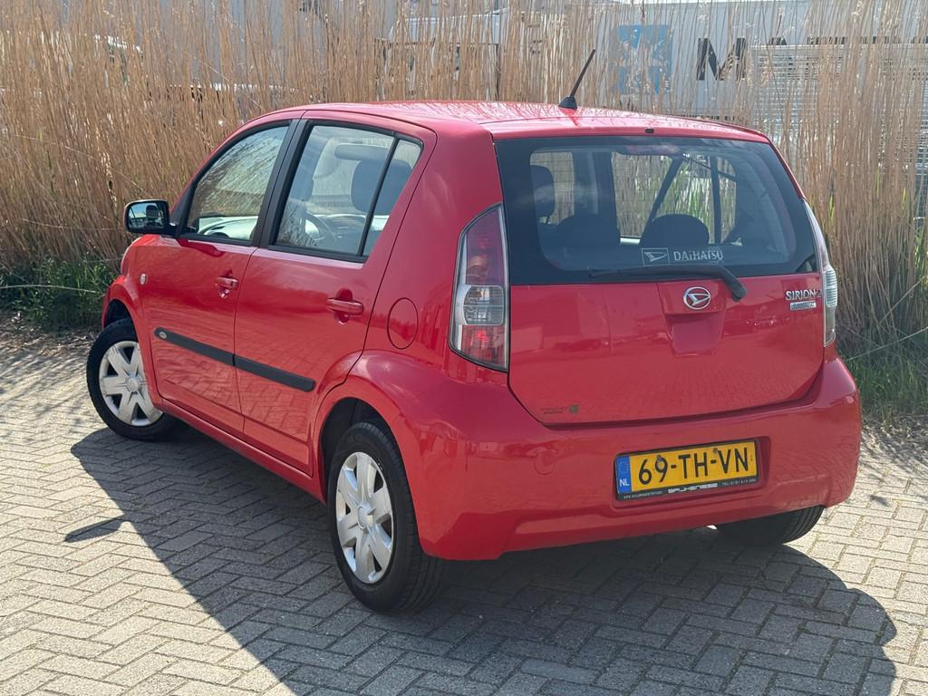 Daihatsu Sirion 2 1.0-12V Trend Elektrische Ramen 5d Apk tot, Voorwielaandrijving, Gebruikt, Bedrijf, Handgeschakeld