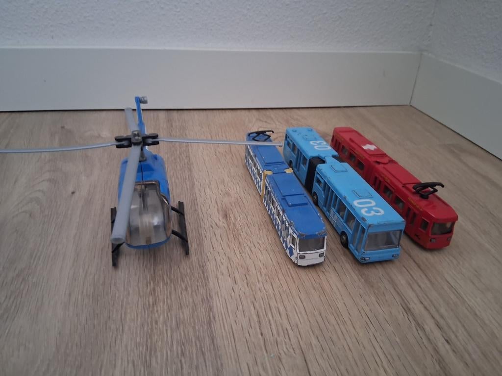 Siku tram bus helikopter, Ophalen of Verzenden