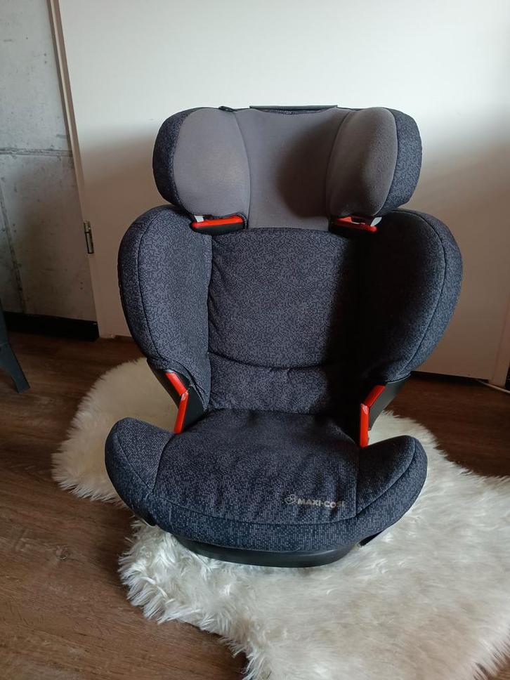 Maxi cosi Rodifix Triangle Black 15-38KG Autostoel!, Kinderen en Baby's, Autostoeltjes, Maxi-Cosi, 15 t/m 36 kg, Isofix, Ophalen