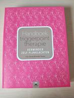 Handboek Triggerpoint Therapie - Verminder Zelf Pijnklachten, Ophalen of Verzenden, Zo goed als nieuw, Gezondheid en Conditie