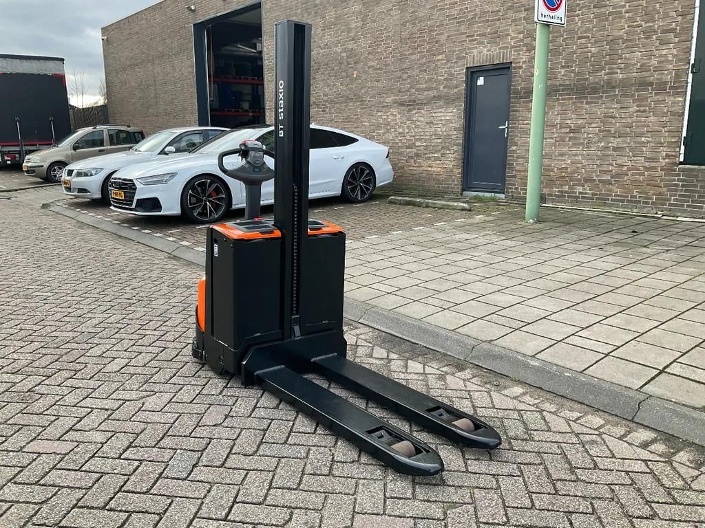 Toyota SWE080L 2000KG 1.58METER STAPELAAR / HEFTRUCK, 2000 tot 3000 kg, Elektrisch, Stapelaar, Toyota