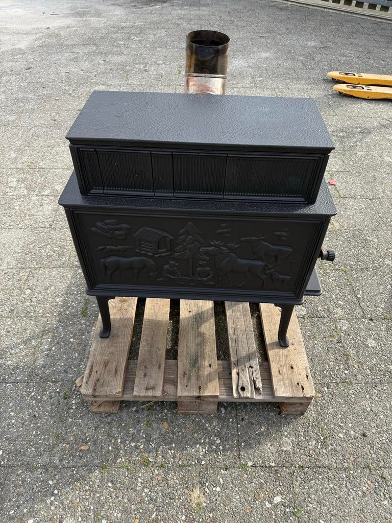 Jotul grote gietijzeren houtkachel, Noorse kachel, Huis en Inrichting, Gebruikt, Houtkachel, Ophalen of Verzenden, Vrijstaand