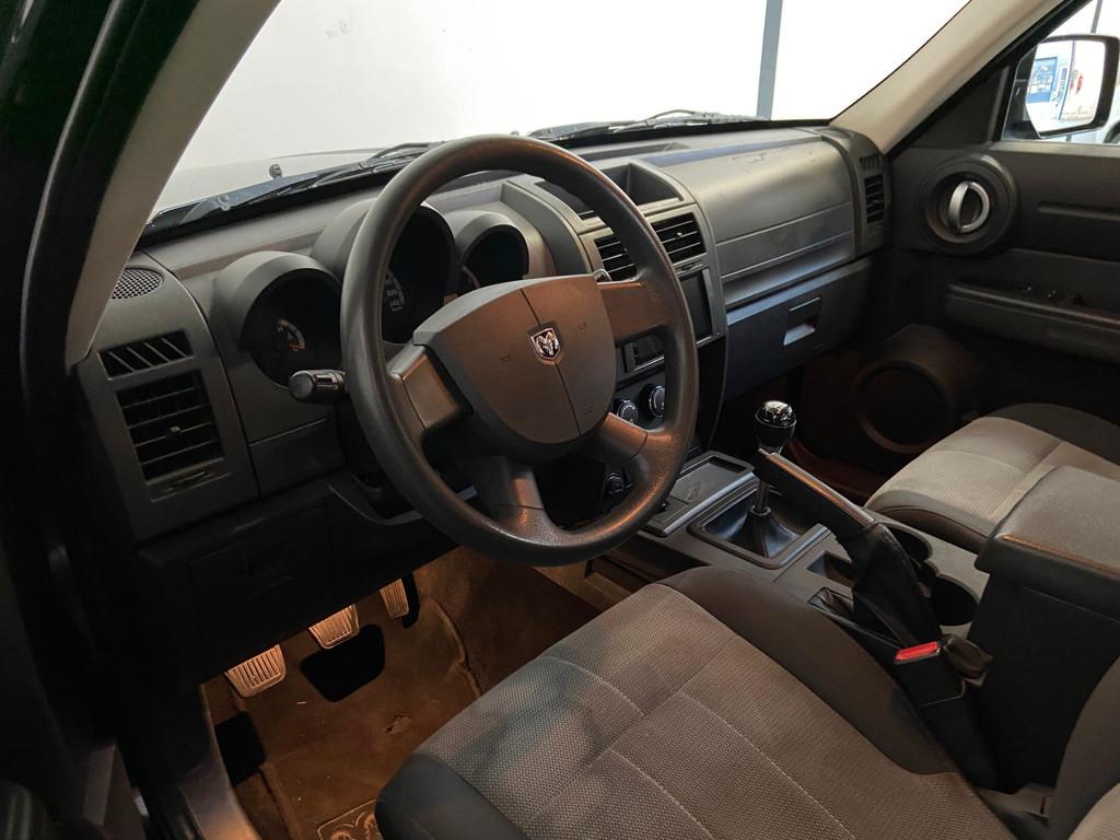 Dodge Nitro 2.8 CRD SE, Grijs kenteken! (bj 2009), Auto's, Gebruikt, 4 cilinders, Origineel Nederlands, Bedrijf