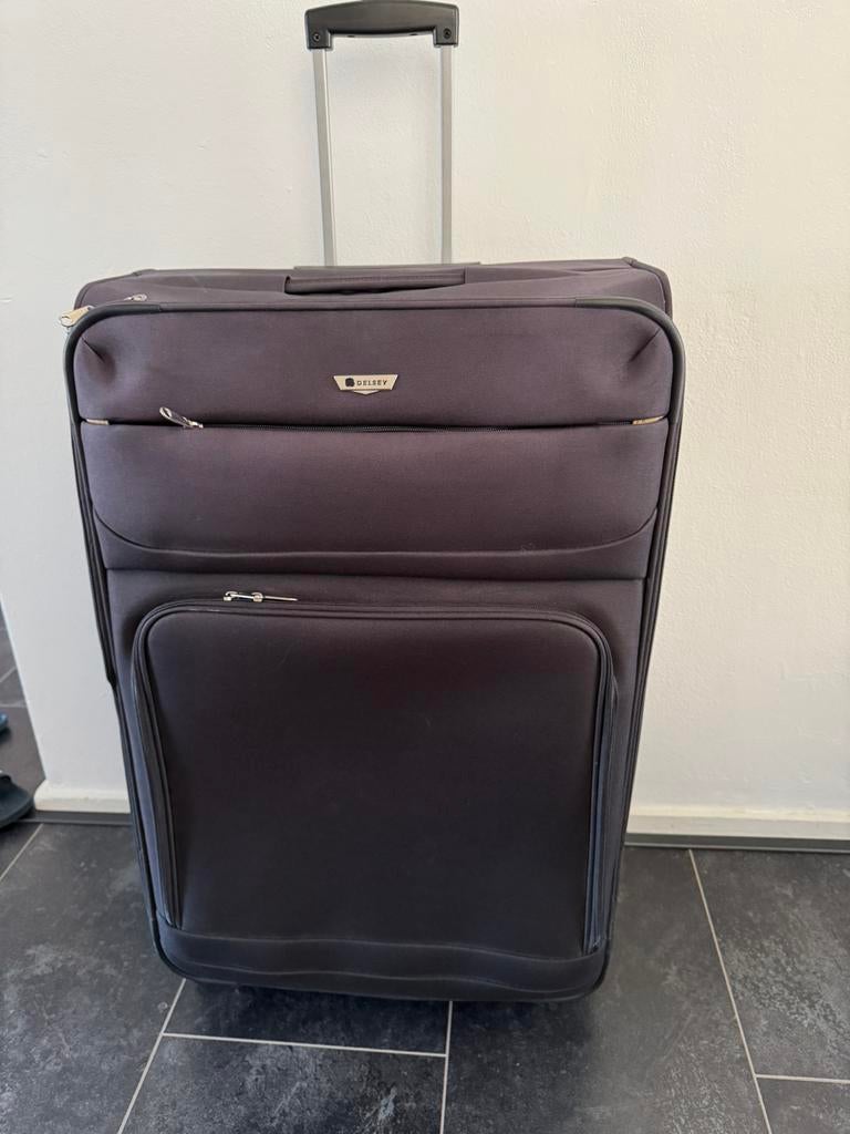 Mooi grote delsey koffer, Sieraden, Tassen en Uiterlijk, Koffers, Hard kunststof, 45 tot 55 cm, Ophalen of Verzenden, Zo goed als nieuw