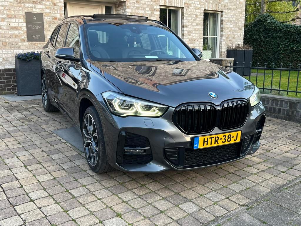 BMW X1 Xdrive25e 220pk Aut 2021 Grijs, 125 pk, 750 kg, Plug-in hybride, Bedrijf