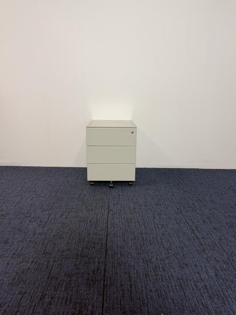 8 x Ladeblok, lichtgrijs, H 54 x B 42 x D 58 cm., Ophalen, Minder dan 50 cm, Gebruikt, 3 of 4 laden