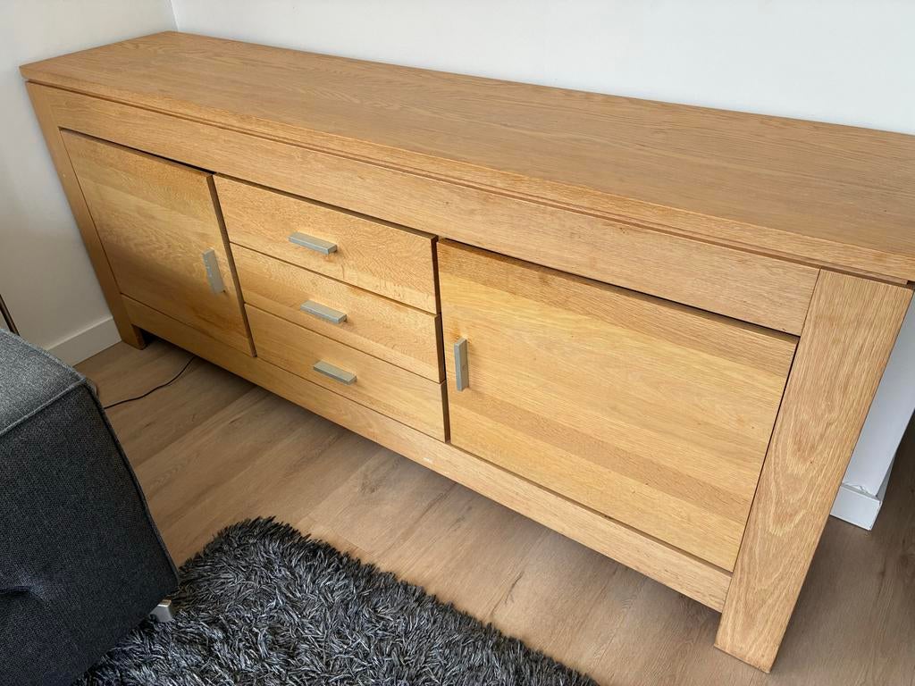 Gratis afhalen: Massief eiken dressoir kast (200x45x84 cm), Ophalen, Gebruikt, Eikenhout, 200 cm of meer