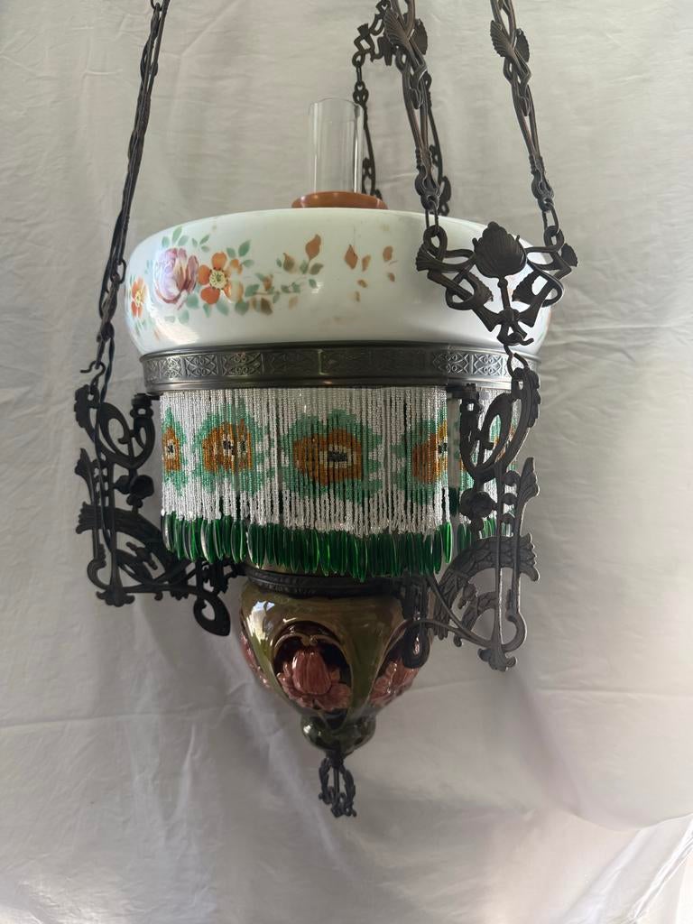 Antieke hanglamp met bloemmotief en kralen, Antiek en Kunst, Antiek | Lampen, Ophalen