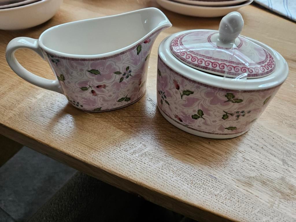 Melk en suikerpot van johnson brothers., Ophalen, Nieuw, Overige stijlen, Overige typen