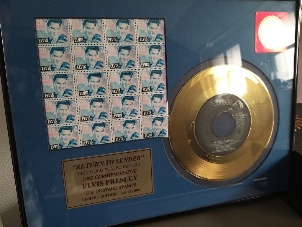 Elvis Presley 24KT Vergulde Plaat & Postzegels, Ophalen of Verzenden, Zo goed als nieuw, Overige typen