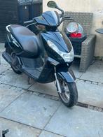 Peugeot Kisbee 2017 (klaar voor keuring naar geel), Fietsen en Brommers, Ophalen, Gebruikt, Overige modellen, Maximaal 45 km/u