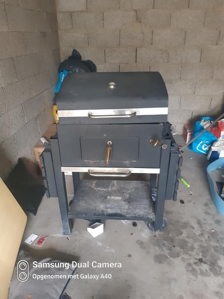 Luxe BBQ op kolen - Opknapper, Tuin en Terras, Gasbarbecues, Gebruikt, Ophalen of Verzenden