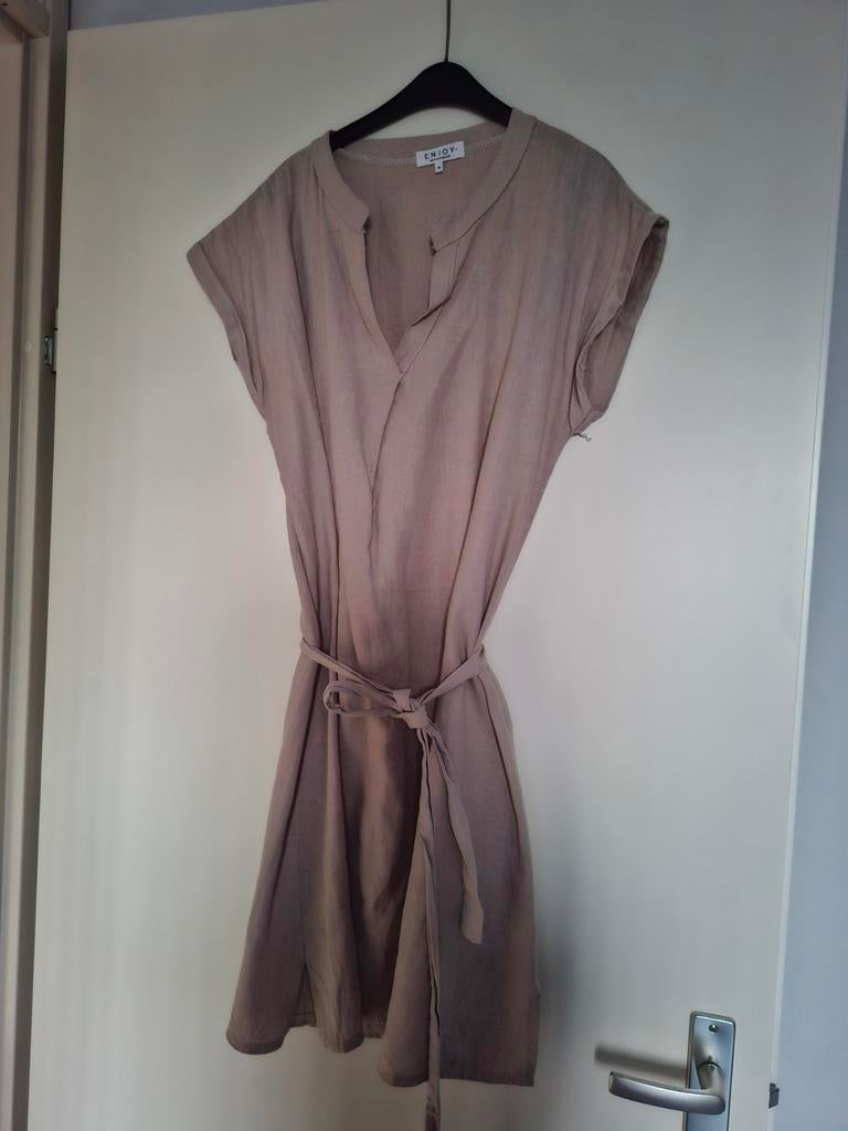 Linnen damesjurk, Kleding | Dames, Jumpsuits, Ophalen of Verzenden, Zo goed als nieuw, Maat 38/40 (M), Beige