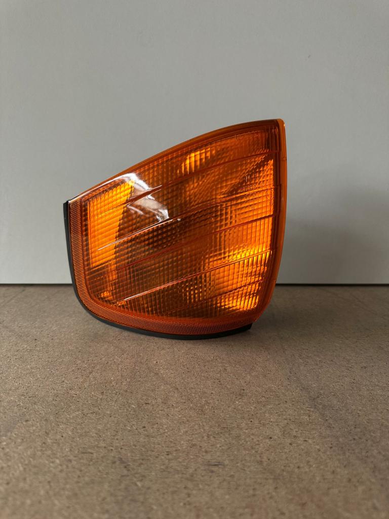 Knipperlicht links W202 C-klasse 1993-2000   202 826 01 43, Niet ingevuld, Mercedes-Benz, Niet ingevuld, Nieuw