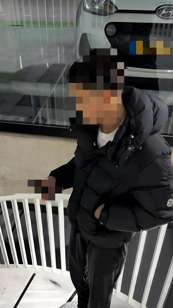 Moncler Vezere Donsjas Maat L/XL - Linkerzak defect, Ophalen of Verzenden, Zo goed als nieuw, Maat 56/58 (XL), Zwart