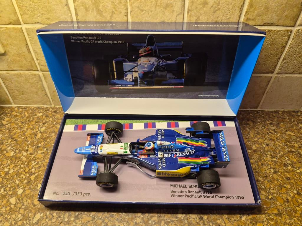 1/18 Benetton B195 Schumacher World Champion 1995, Verzamelen, Ophalen of Verzenden, Zo goed als nieuw, Formule 1