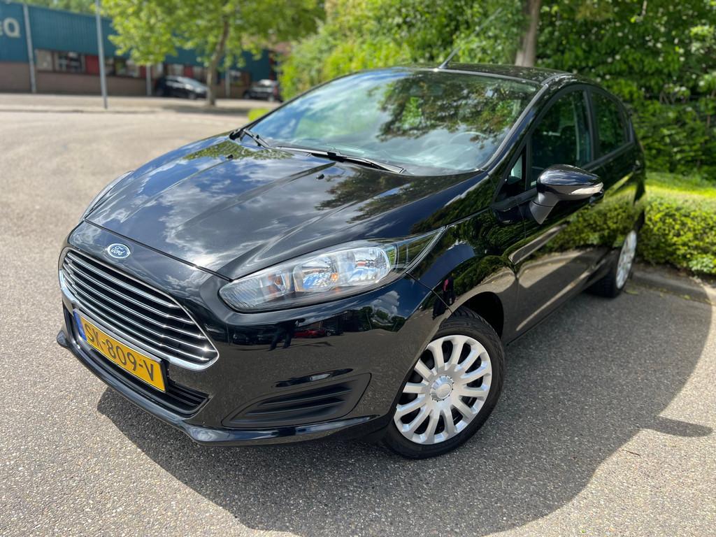 Ford Fiesta NIEUWE DISTRIBUTIE Airco stoelverwarming, Auto's, Voorwielaandrijving, Stof, 525 kg, Met garantie (alle)