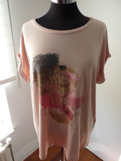Zalmroze tshirt met opdruk  van Soyaconcept, mt L, Soyaconcept, Paars, Maat 42/44 (L), Ophalen of Verzenden