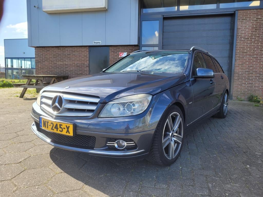 Mercedes-Benz C-Klasse 2.2 CDI C200 Avantgarde, Automaat, 1800 kg, Zwart, 4 cilinders