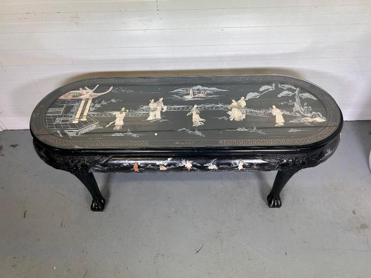 Unieke Chinese salontafel, parelmoer ingelegd, figuren, Huis en Inrichting, Tafels | Salontafels, Gebruikt, Minder dan 50 cm, 50 tot 100 cm