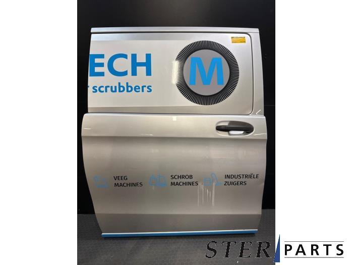 Schuifdeur rechts van een Mercedes Vito (744), Auto-onderdelen, Gebruikt, -, Deur, Ophalen of Verzenden