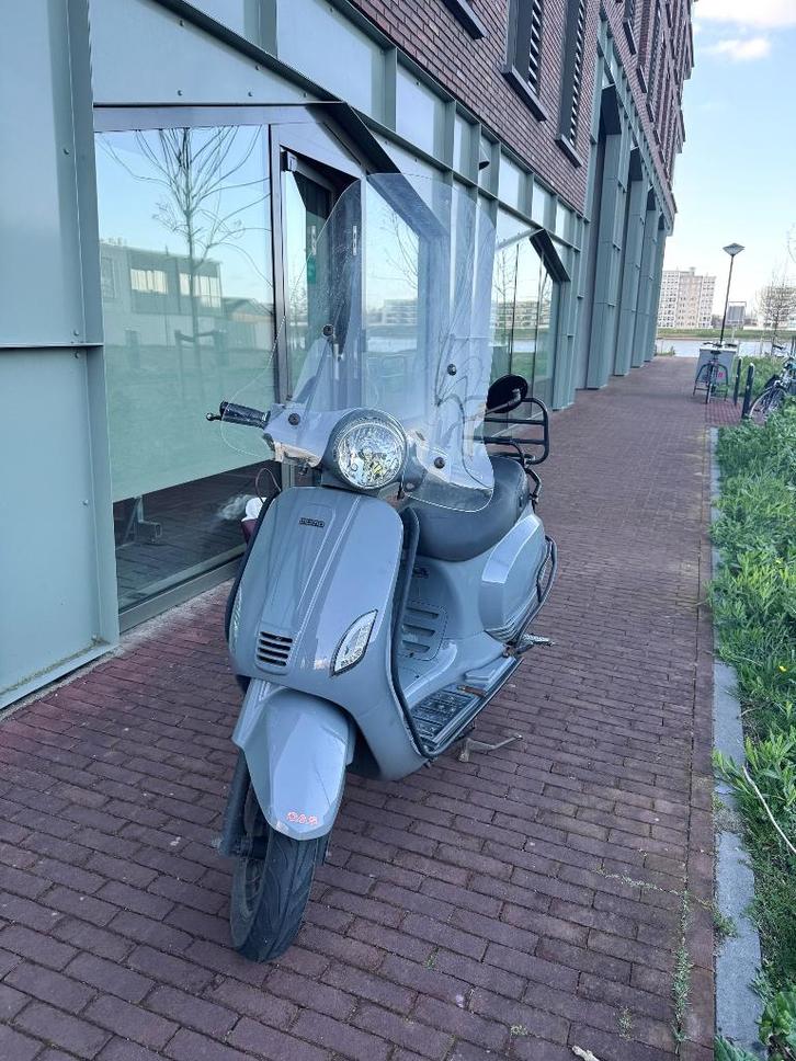 MOMO Scooter 45km met alarm, Fietsen en Brommers, Scooters | Overige merken, Gebruikt, Maximaal 45 km/u, Benzine, Ophalen