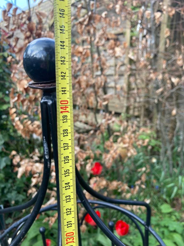 Grote metalen plantensteun klimplanten of roos obelisk 145, Ophalen, Gebruikt, Minder dan 60 cm, Rond