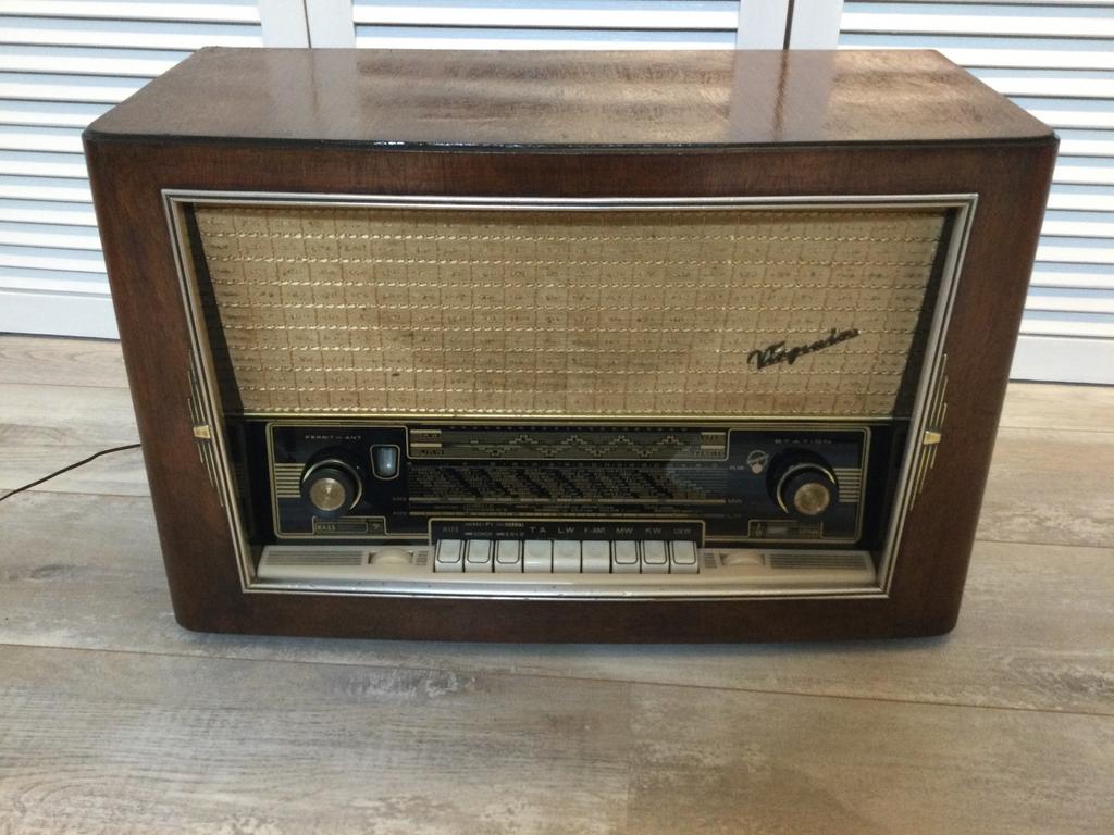 Blaupunkt Virginia 2430 buizen radio, Antiek en Kunst, Ophalen of Verzenden
