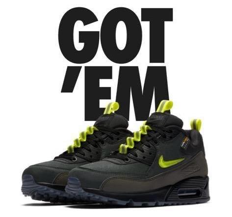 Nike air Max 90 x the Basement Manchester (maat 44), Kleding | Heren, Schoenen, Zwart, Nike, Ophalen of Verzenden, Sneakers of Gympen