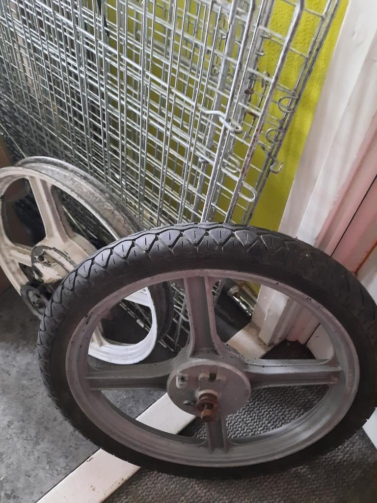 Vespa ciao si bravo avanti sterwielen, Fietsen en Brommers, Ophalen of Verzenden
