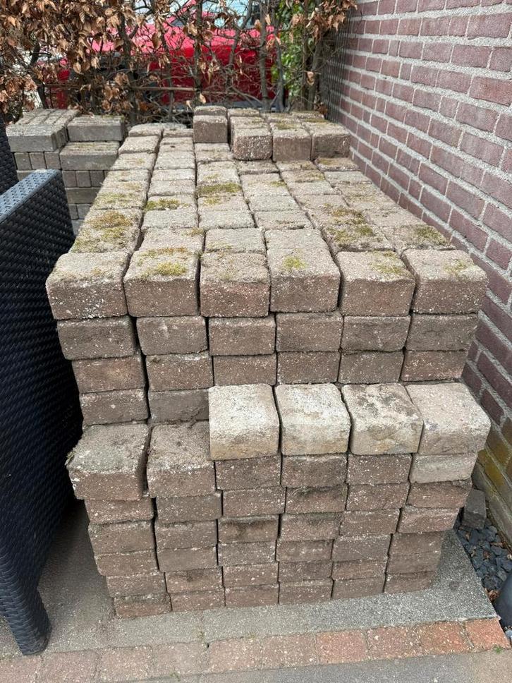 Partij vierkante stenen/tegels 11x11 cm (ca. 8,6m2), Tuin en Terras, Tegels en Klinkers, Gebruikt, Terrastegels, Beton, 5 tot 10 m²