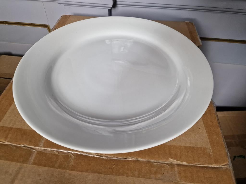 Partij servies horeca; borden plat en diep, schotels, Ophalen, Porselein, Overige stijlen, Bord(en)