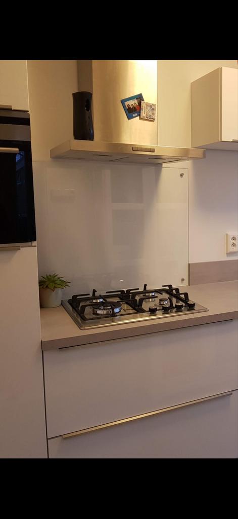 Glazen achterwand fornuis - Bescherming en stijl, Witgoed en Apparatuur, Fornuizen, Ophalen, Zo goed als nieuw