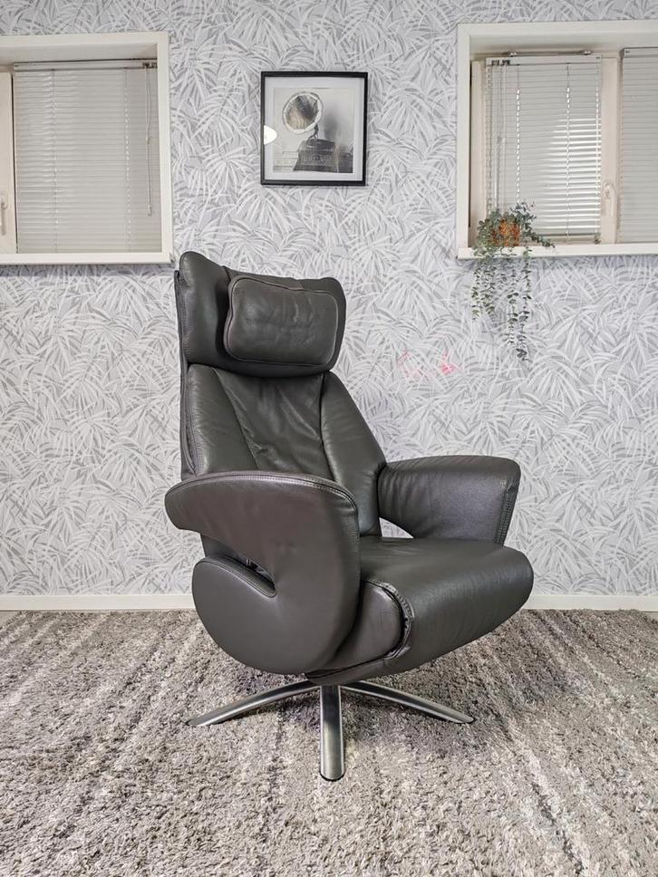 De Toekomst Twice elektrische relax fauteuil op accu, Huis en Inrichting, Fauteuils, Zo goed als nieuw, Leer, 50 tot 75 cm, 75 tot 100 cm