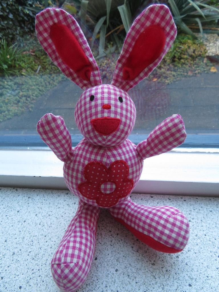 Rood roze wit geruit konijn van Hema rode bloem, Ophalen of Verzenden, Zo goed als nieuw, Konijn