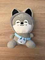 Bang Chan Stray Kids Wolfchan SKZOO zittende knuffel nieuw, Ophalen of Verzenden, Nieuw, Overige typen