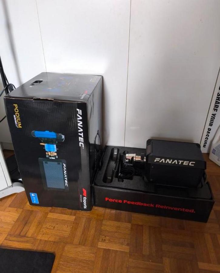 FANATEC BASISPODIUM DD1 20NM, Computers en Software, Joysticks, Ophalen of Verzenden