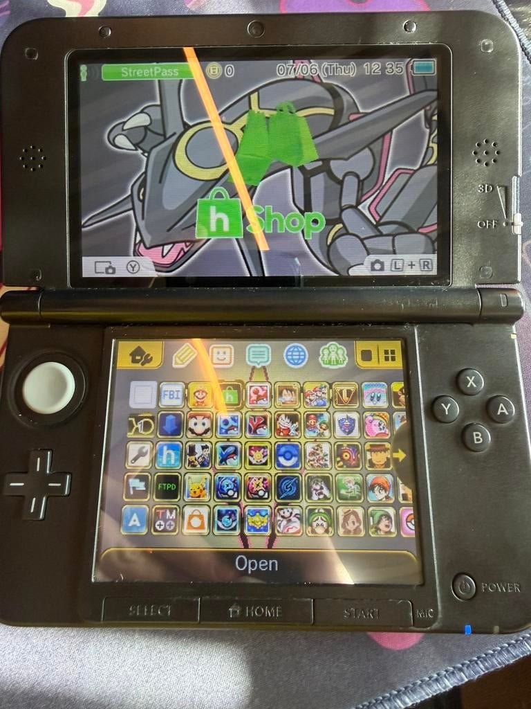 Nintendo 3DS XL Xerneas blue Modded *Tons of games*, Spelcomputers en Games, Spelcomputers | Nintendo 2DS en 3DS, Met games, Blauw