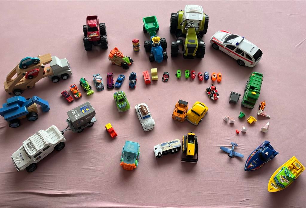 Diverse speelgoedvoertuigen in verschillende maten, Ophalen of Verzenden, Gebruikt