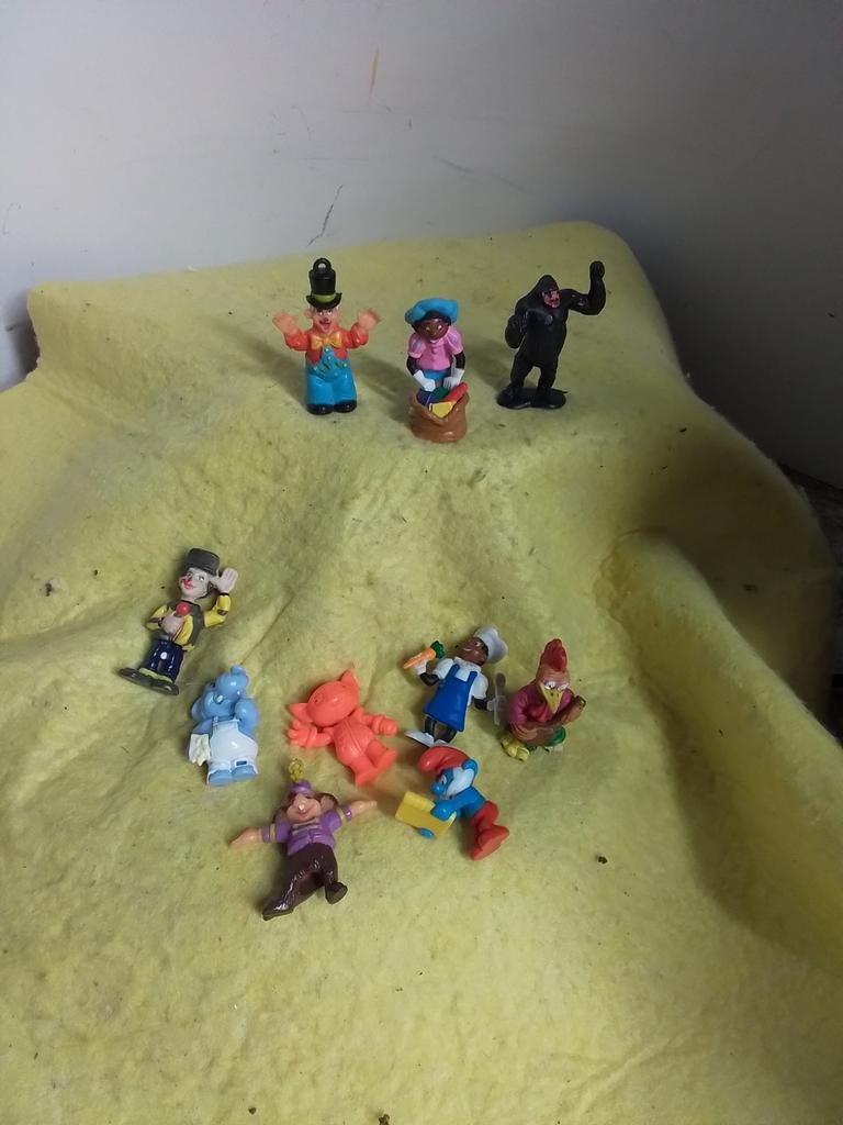 4587) div poppetjes   10 stuks, Verzamelen, Poppetjes en Figuurtjes, Ophalen of Verzenden, Zo goed als nieuw