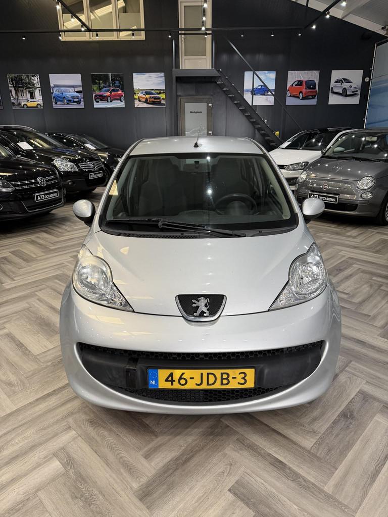 Peugeot 107 1.0-12V XS, Voorwielaandrijving, Stof, Gebruikt, 4 stoelen