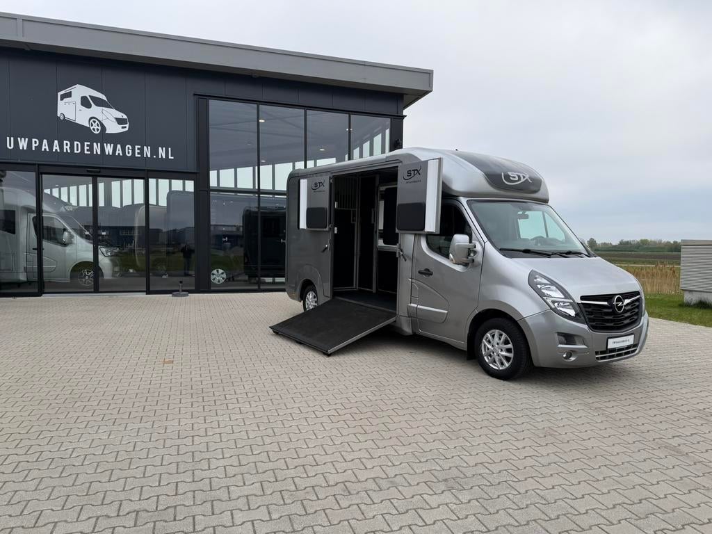 Opel Stx 2022 50.000 km paardenwagen Paardenvrachtwagen, Ophalen, Zo goed als nieuw, Aluminium, Overige typen