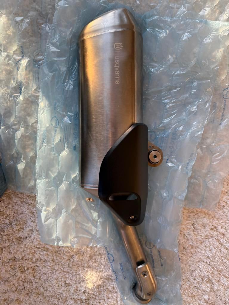 Husqvarna/KTM Uitlaatdemper - Nieuw, Motoren, Ophalen of Verzenden, Nieuw